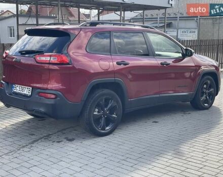 Красный Джип Чероки, объемом двигателя 2.36 л и пробегом 106 тыс. км за 12500 $, фото 5 на Automoto.ua