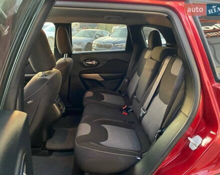 Джип Чероки 2016 в Львове на Automoto.ua Красный Джип Чероки, объемом двигателя 2.36 л и пробегом 106 тыс. км за 12600 $, фото 20 на Automoto.ua