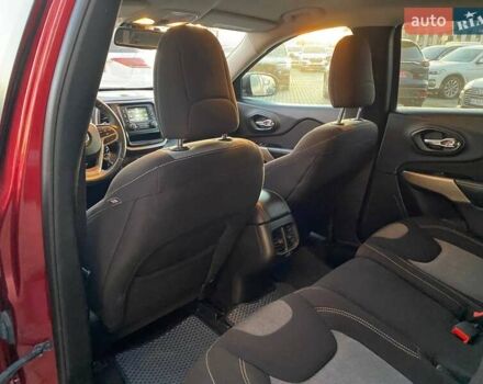 Джип Чероки 2016 в Львове на Automoto.ua Красный Джип Чероки, объемом двигателя 2.36 л и пробегом 106 тыс. км за 12600 $, фото 21 на Automoto.ua