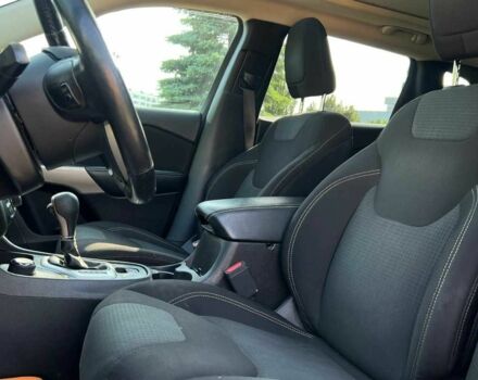 Красный Джип Чероки, объемом двигателя 2.4 л и пробегом 160 тыс. км за 12999 $, фото 16 на Automoto.ua