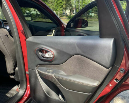 Красный Джип Чероки, объемом двигателя 2.36 л и пробегом 75 тыс. км за 15300 $, фото 46 на Automoto.ua