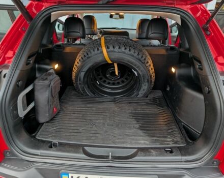 Красный Джип Чероки, объемом двигателя 3.2 л и пробегом 58 тыс. км за 23000 $, фото 10 на Automoto.ua