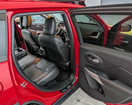 Красный Джип Чероки, объемом двигателя 3.2 л и пробегом 58 тыс. км за 23000 $, фото 13 на Automoto.ua