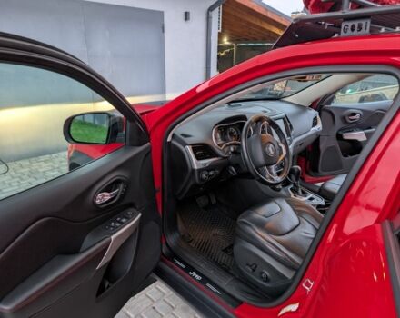 Красный Джип Чероки, объемом двигателя 3.2 л и пробегом 58 тыс. км за 23000 $, фото 8 на Automoto.ua