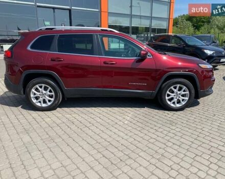 Червоний Джип Cherokee, об'ємом двигуна 2.4 л та пробігом 63 тис. км за 15900 $, фото 7 на Automoto.ua