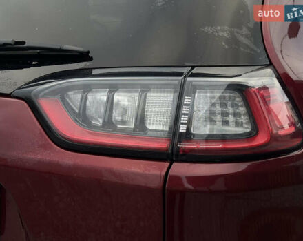 Червоний Джип Cherokee, об'ємом двигуна 2.36 л та пробігом 120 тис. км за 15700 $, фото 6 на Automoto.ua