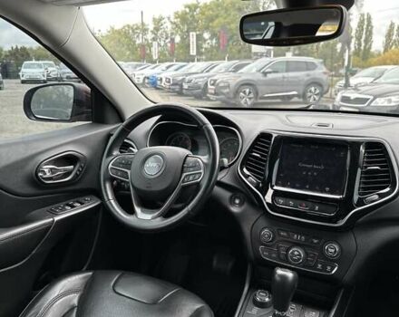 Красный Джип Чероки, объемом двигателя 2 л и пробегом 87 тыс. км за 17999 $, фото 17 на Automoto.ua