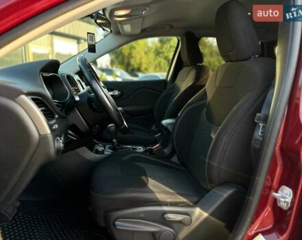 Красный Джип Чероки, объемом двигателя 2.36 л и пробегом 44 тыс. км за 18500 $, фото 14 на Automoto.ua