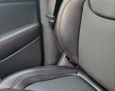 Красный Джип Чероки, объемом двигателя 3.24 л и пробегом 51 тыс. км за 18500 $, фото 2 на Automoto.ua