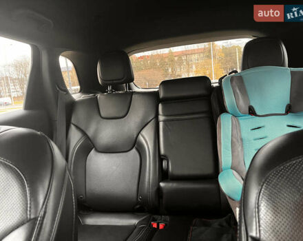 Красный Джип Чероки, объемом двигателя 2 л и пробегом 109 тыс. км за 19500 $, фото 25 на Automoto.ua