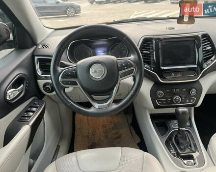 Червоний Джип Cherokee, об'ємом двигуна 2.4 л та пробігом 120 тис. км за 13500 $, фото 16 на Automoto.ua