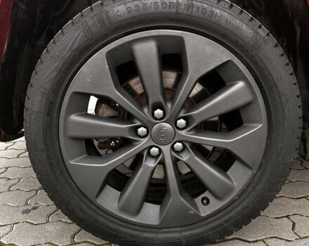 Красный Джип Чероки, объемом двигателя 2 л и пробегом 109 тыс. км за 19500 $, фото 5 на Automoto.ua