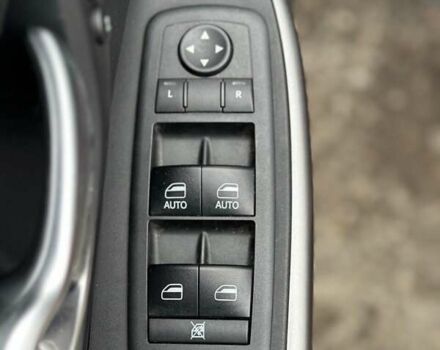 Красный Джип Чероки, объемом двигателя 2 л и пробегом 87 тыс. км за 17999 $, фото 26 на Automoto.ua