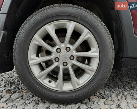 Червоний Джип Cherokee, об'ємом двигуна 2.36 л та пробігом 120 тис. км за 15700 $, фото 14 на Automoto.ua