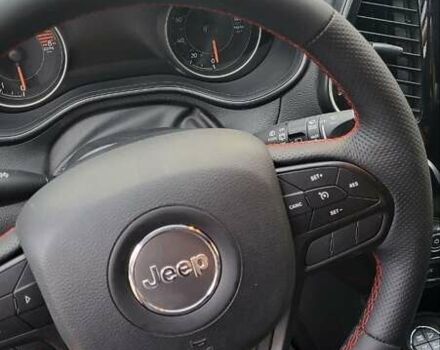 Красный Джип Чероки, объемом двигателя 3.24 л и пробегом 51 тыс. км за 18500 $, фото 1 на Automoto.ua