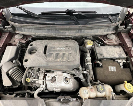 Джип Чероки 2018 в Буче на Automoto.ua Красный Джип Чероки, объемом двигателя 2 л и пробегом 87 тыс. км за 17999 $, фото 37 на Automoto.ua