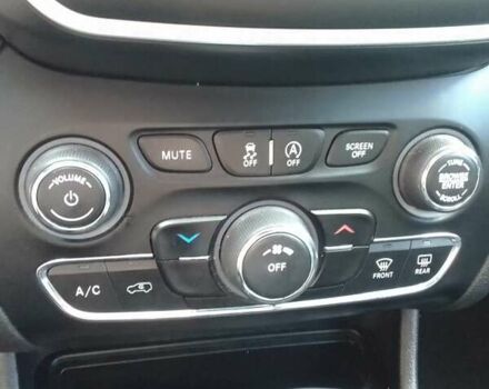 Джип Чероки 2018 в Черкассах на Automoto.ua Красный Джип Чероки, объемом двигателя 2.4 л и пробегом 163 тыс. км за 14500 $, фото 23 на Automoto.ua