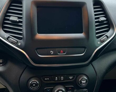 Красный Джип Чероки, объемом двигателя 2.4 л и пробегом 155 тыс. км за 17300 $, фото 13 на Automoto.ua