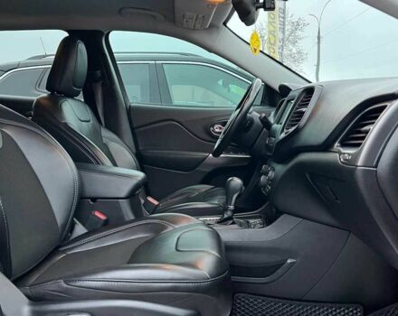 Красный Джип Чероки, объемом двигателя 2.4 л и пробегом 155 тыс. км за 17300 $, фото 21 на Automoto.ua