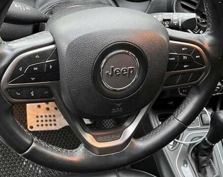 Красный Джип Чероки, объемом двигателя 2.36 л и пробегом 155 тыс. км за 17500 $, фото 12 на Automoto.ua