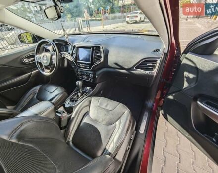 Червоний Джип Cherokee, об'ємом двигуна 2.36 л та пробігом 195 тис. км за 17000 $, фото 20 на Automoto.ua