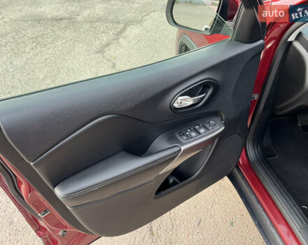 Красный Джип Чероки, объемом двигателя 2.4 л и пробегом 273 тыс. км за 12200 $, фото 20 на Automoto.ua