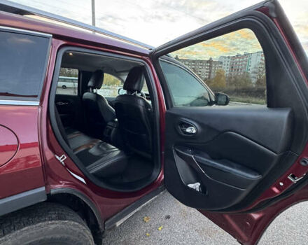 Червоний Джип Cherokee, об'ємом двигуна 3.24 л та пробігом 184 тис. км за 16450 $, фото 11 на Automoto.ua