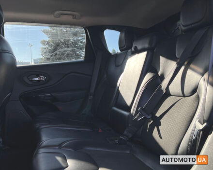 Червоний Джип Cherokee, об'ємом двигуна 2.4 л та пробігом 89 тис. км за 19900 $, фото 9 на Automoto.ua