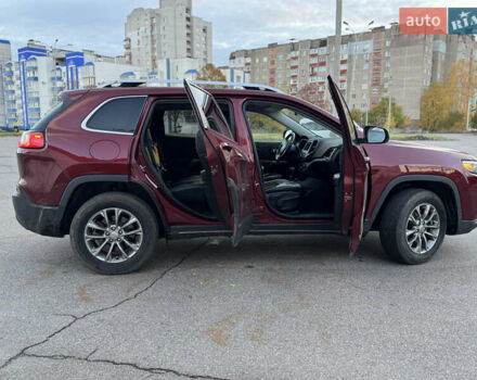 Джип Cherokee 2019 у Чернігові на Automoto.ua Червоний Джип Cherokee, об'ємом двигуна 3.24 л та пробігом 184 тис. км за 16700 $, фото 20 на Automoto.ua