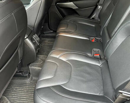 Красный Джип Чероки, объемом двигателя 2 л и пробегом 58 тыс. км за 17800 $, фото 16 на Automoto.ua