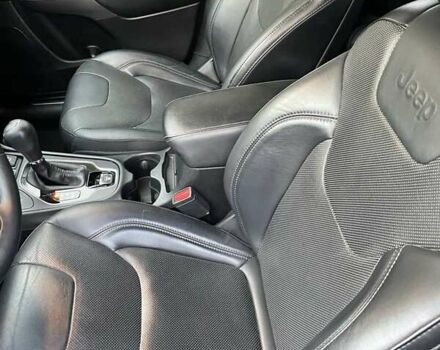 Красный Джип Чероки, объемом двигателя 3.24 л и пробегом 103 тыс. км за 18500 $, фото 12 на Automoto.ua