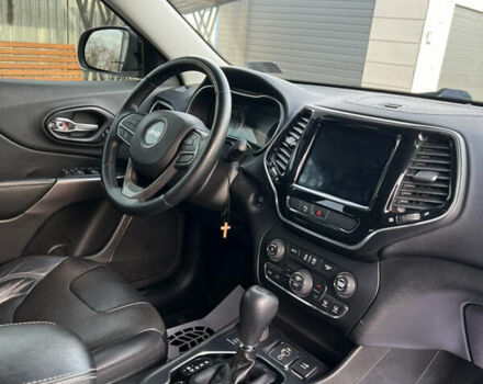 Червоний Джип Cherokee, об'ємом двигуна 3.24 л та пробігом 120 тис. км за 18100 $, фото 20 на Automoto.ua