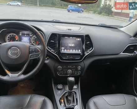 Красный Джип Чероки, объемом двигателя 3.24 л и пробегом 103 тыс. км за 18500 $, фото 9 на Automoto.ua