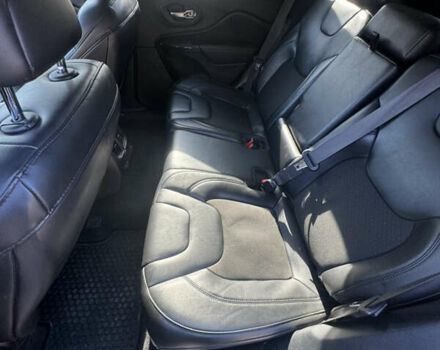 Червоний Джип Cherokee, об'ємом двигуна 2.36 л та пробігом 100 тис. км за 17300 $, фото 16 на Automoto.ua