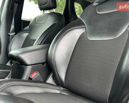 Красный Джип Чероки, объемом двигателя 2.36 л и пробегом 16 тыс. км за 19400 $, фото 17 на Automoto.ua