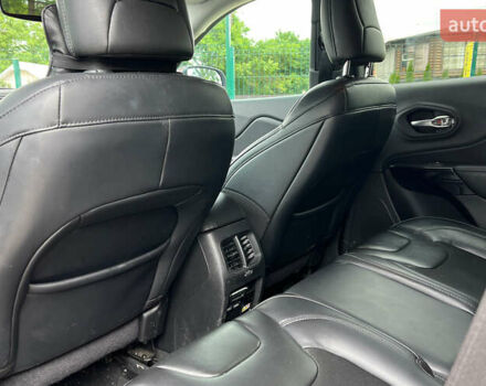 Красный Джип Чероки, объемом двигателя 2.36 л и пробегом 16 тыс. км за 19400 $, фото 20 на Automoto.ua