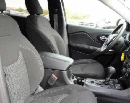 Червоний Джип Cherokee, об'ємом двигуна 2.4 л та пробігом 10 тис. км за 8900 $, фото 10 на Automoto.ua