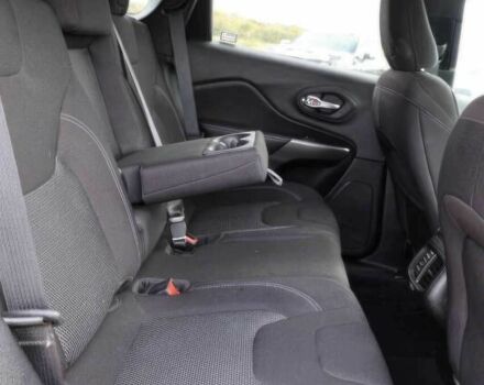 Червоний Джип Cherokee, об'ємом двигуна 2.4 л та пробігом 10 тис. км за 8900 $, фото 11 на Automoto.ua