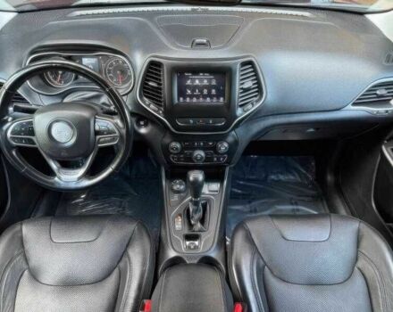 Красный Джип Чероки, объемом двигателя 3.2 л и пробегом 68 тыс. км за 12000 $, фото 14 на Automoto.ua