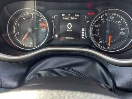 Червоний Джип Cherokee, об'ємом двигуна 2.4 л та пробігом 107 тис. км за 11800 $, фото 1 на Automoto.ua