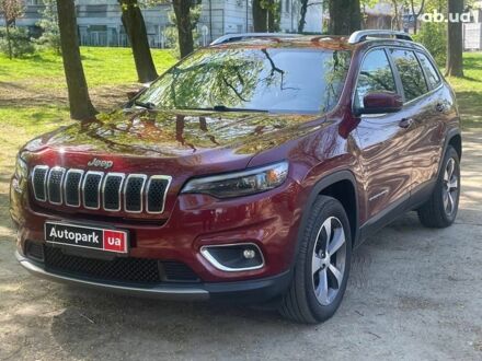 Джип Чероки 2018 в Киеве на Automoto.ua Красный Джип Чероки, объемом двигателя 3.2 л и пробегом 168 тыс. км за 18490 $, фото 1 на Automoto.ua