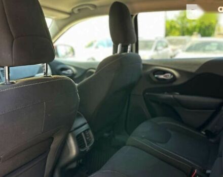 Джип Cherokee, об'ємом двигуна 3.2 л та пробігом 176 тис. км за 15500 $, фото 19 на Automoto.ua