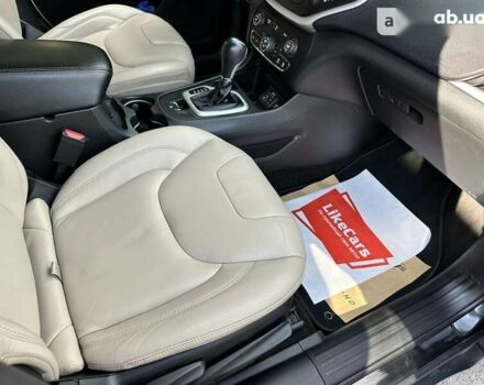 Джип Cherokee, об'ємом двигуна 2.4 л та пробігом 298 тис. км за 13500 $, фото 26 на Automoto.ua