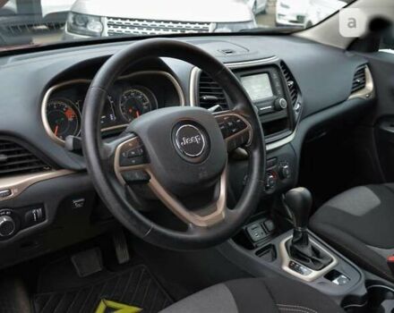 Джип Чероки, объемом двигателя 0 л и пробегом 180 тыс. км за 12900 $, фото 11 на Automoto.ua
