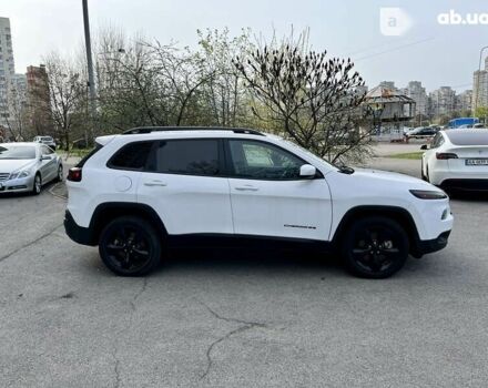 Джип Cherokee, об'ємом двигуна 3.2 л та пробігом 33 тис. км за 16900 $, фото 5 на Automoto.ua