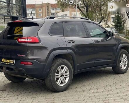 Джип Чероки, объемом двигателя 3.2 л и пробегом 122 тыс. км за 18500 $, фото 1 на Automoto.ua