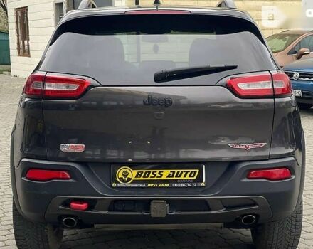 Джип Чероки, объемом двигателя 3.2 л и пробегом 122 тыс. км за 18500 $, фото 2 на Automoto.ua