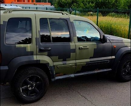 Джип Cherokee, об'ємом двигуна 2.8 л та пробігом 211 тис. км за 6247 $, фото 9 на Automoto.ua