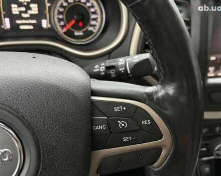 Джип Cherokee, об'ємом двигуна 3.2 л та пробігом 157 тис. км за 13900 $, фото 24 на Automoto.ua