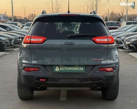 Джип Cherokee, об'ємом двигуна 0 л та пробігом 195 тис. км за 14750 $, фото 10 на Automoto.ua